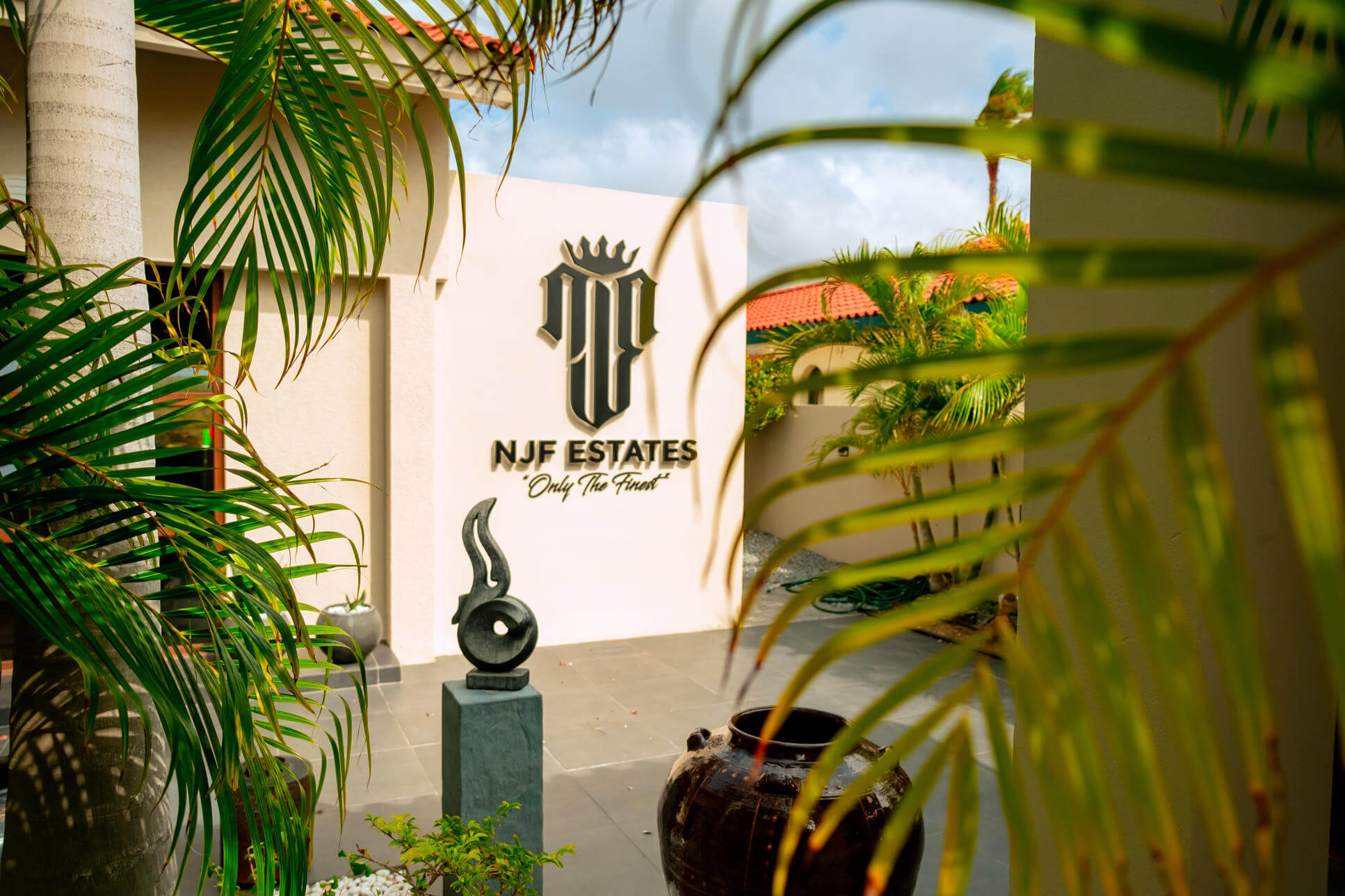 A Luxury Villa Paradise on The Green